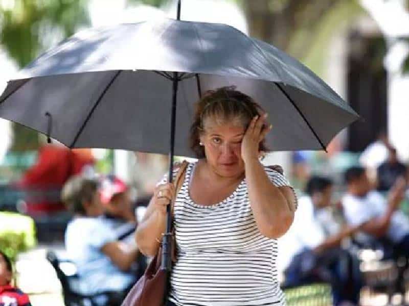 Resiente Yucatán efectos de la Onda Tropical 25