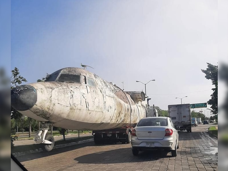 avión antiguo
