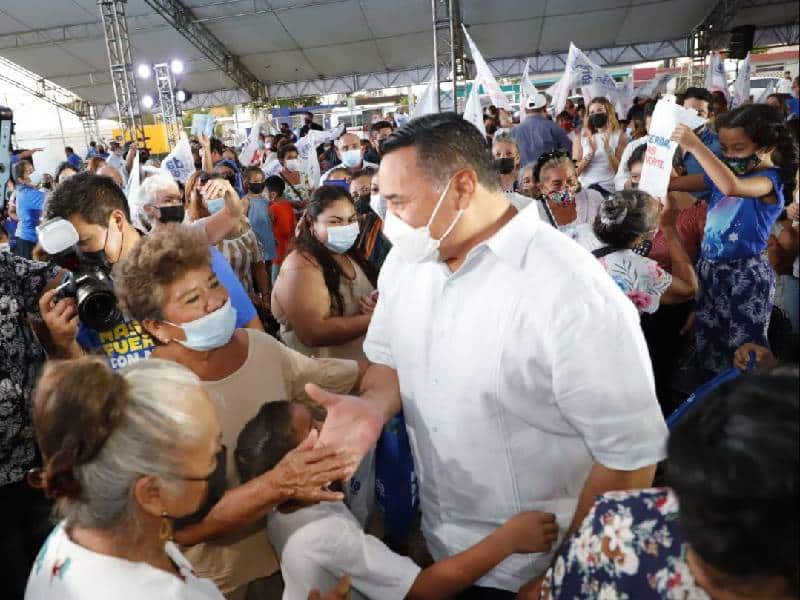 El Alcalde Renán Barrera presenta su Primer Informe de Gobierno