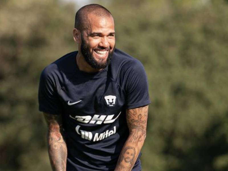 Mi amigo me pegó’: Dani Alves desestima lesión tras reporte de Pumas