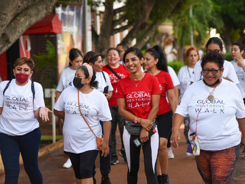 Fomentan la participación de la mujer en las empresas