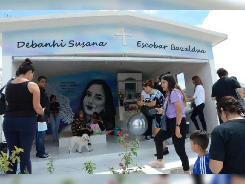 Celebran misa para recordar cumpleaños 19 de Debanhi