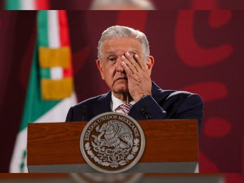 Denosta AMLO a legisladores de oposición