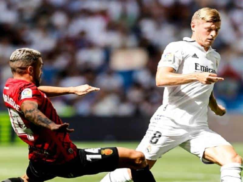 Real Madrid sigue como líder tras vencer al Mallorca; Barcelona le sigue de cerca