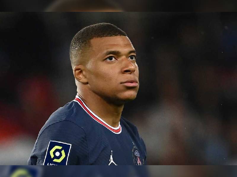 Mbappé rechaza participar en sesión de fotos de selección francesa