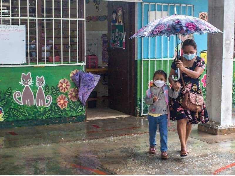 Intensas lluvias han afectado a los planteles escolares