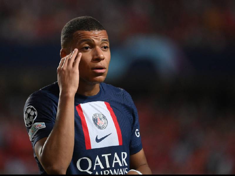 Mbappé “nunca ha hablado de dejar el PSG en enero”, dice el director deportivo del club