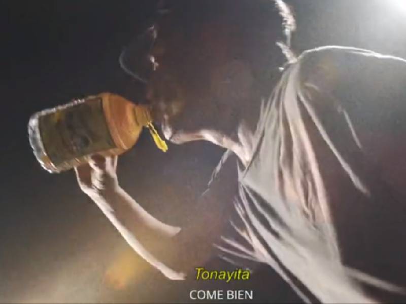 Joven hace comercial de ‘Tonayita” y se vuelve viral