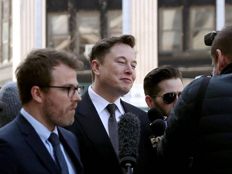 Musk comparte en Twitter un rumor sobre ataque a esposo de Nancy Pelosi
