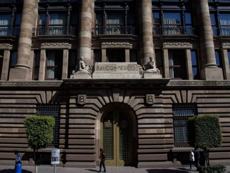 Banxico aún debe ir de la mano con la Fed en el corto plazo: Jonathan Heath
