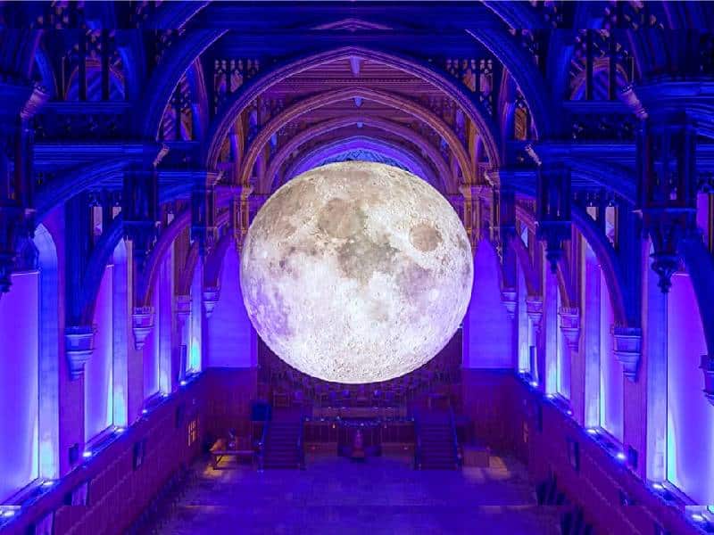 Filux baja la luna y la lleva a Mérida, Tekax y Valladolid