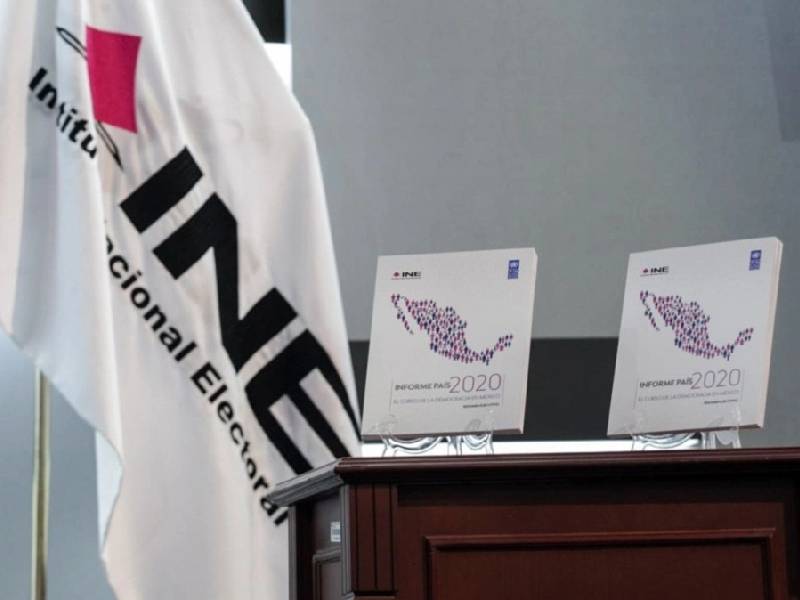 ¿Qué cambios habrá en el INE si se aprueba la reforma electoral de AMLO?
