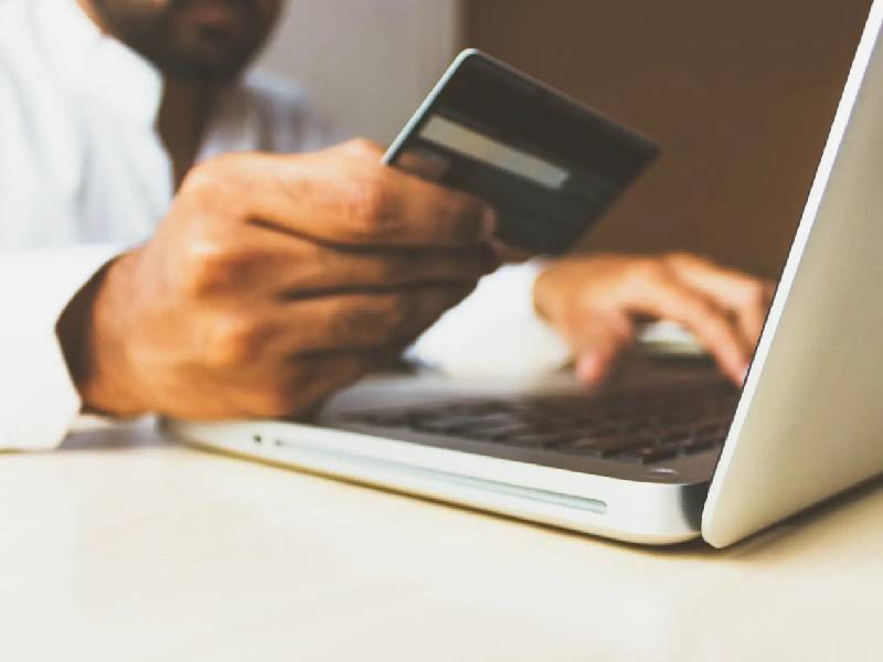 Alertan sobre el cuidado de datos personales en las compras en línea
