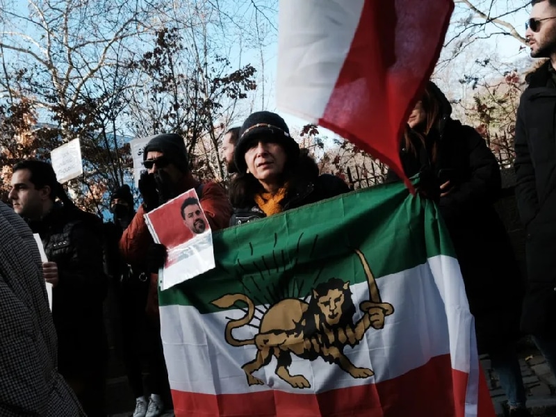 Cuelgan a segundo ejecutado en Irán por las protestas