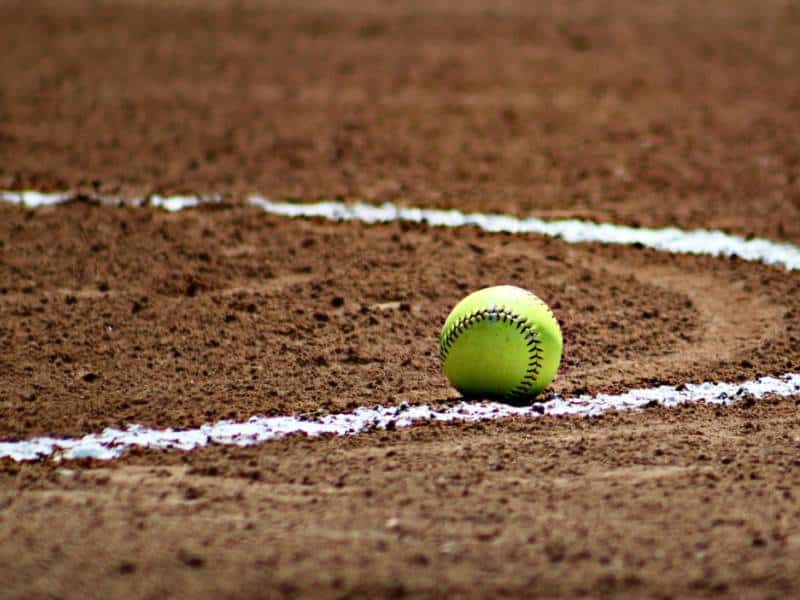 ¡Tragedia! Asesinan a entrenador en un partido de beisbol; hay un jugador herido