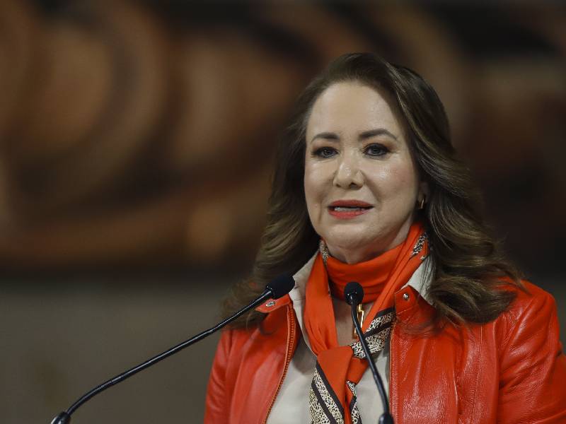 Se mantiene Yasmin Esquivel como tendecia en redes sociales