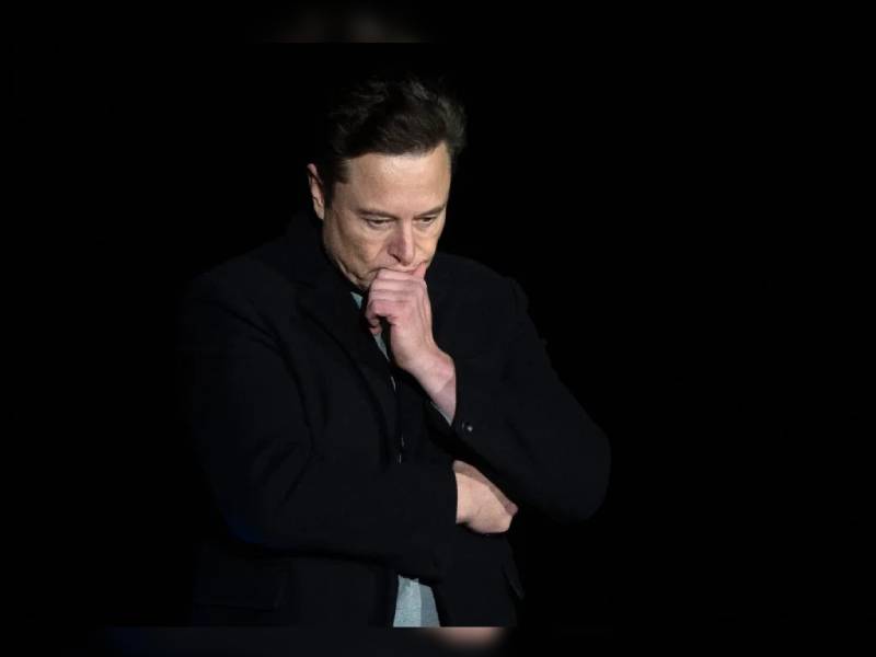 Musk vende 3 mil 600 mdd en acciones