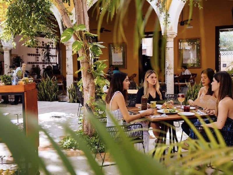 Restauranteros disfrutan su Navidad