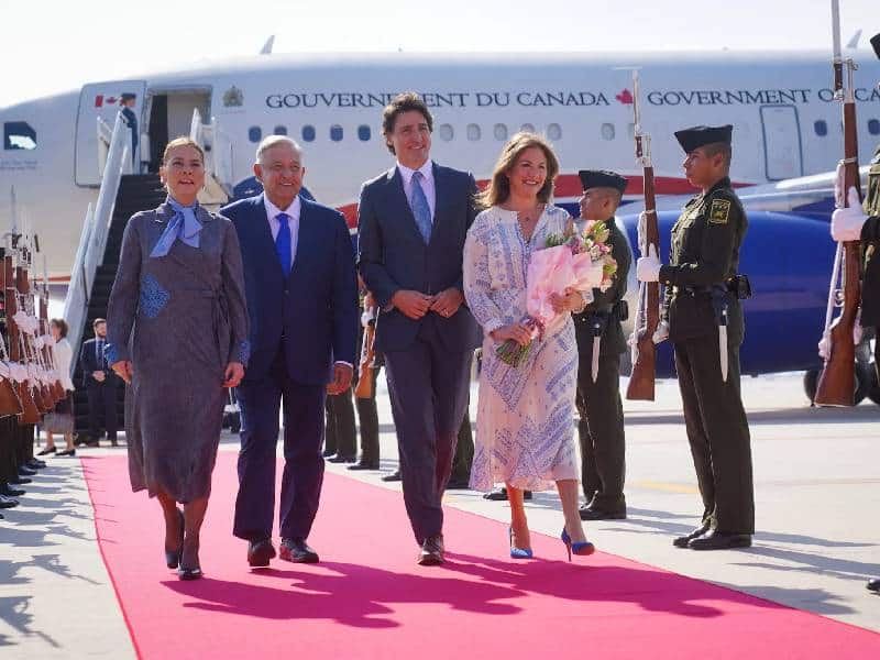 Recibe AMLO Justin Trudeau en el AIFA