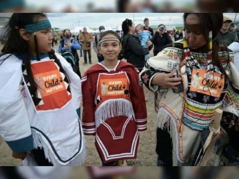 Repara Canadá 2 mil mdd a indígenas tras abusos