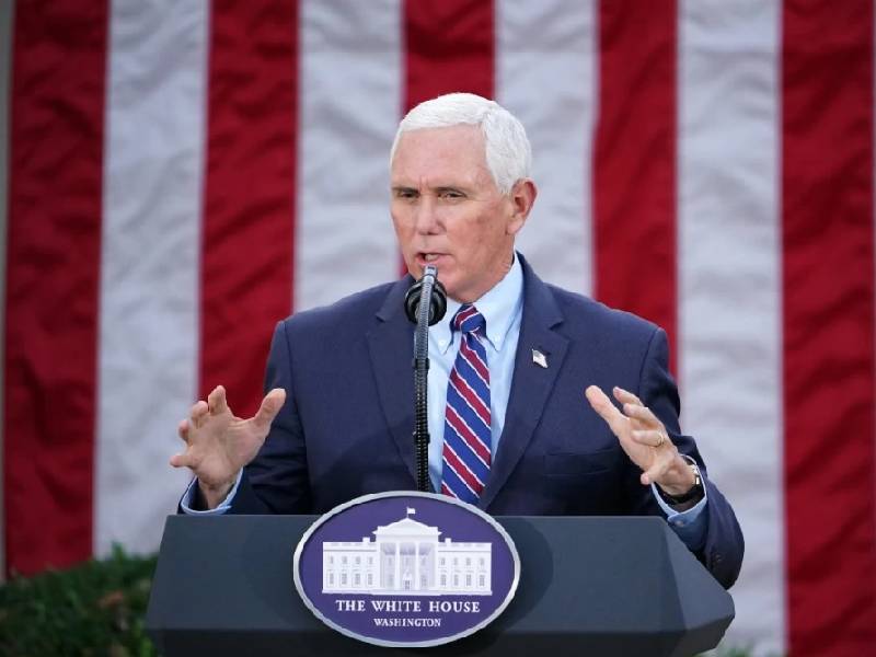 Encuentran nuevos documentos secretos en casa de Mike Pence