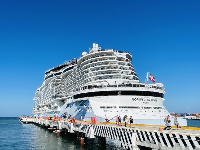 Cruceros desembarcan sin pena ni gloria en Progreso
