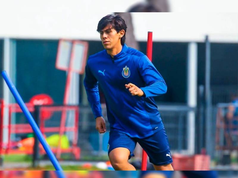 ¿Otra vez? Juan José Macías se vuelve a lesionar y se perderá el resto de la temporada con Chivas