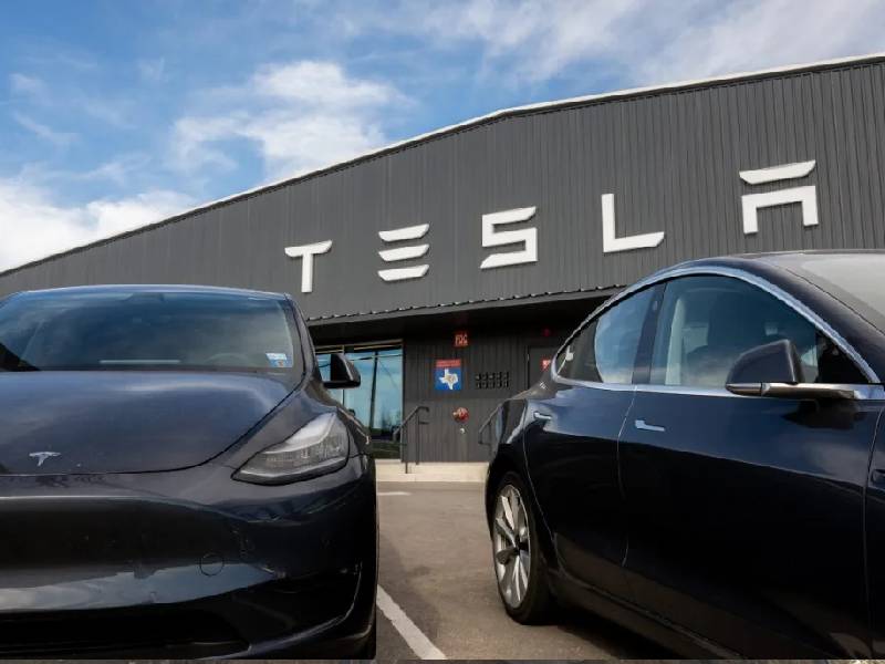 Dice AMLO a Tesla que en Nuevo León no hay agua para planta automotriz
