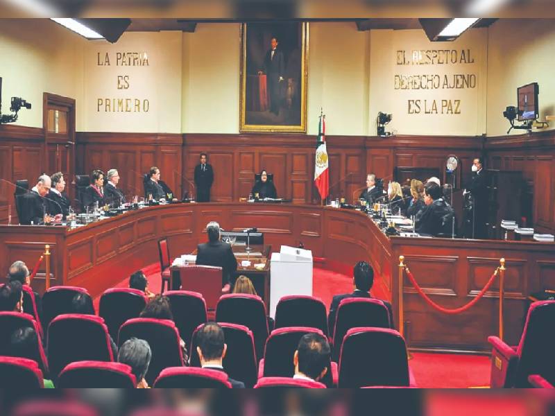 Aumenta AMLO críticas a las SCJN