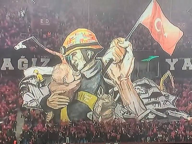 Video: Club de Turquía rinde homenaje a Proteo, perro rescatista de la Sedena
