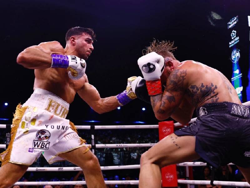 Fury termina invicto de Paul