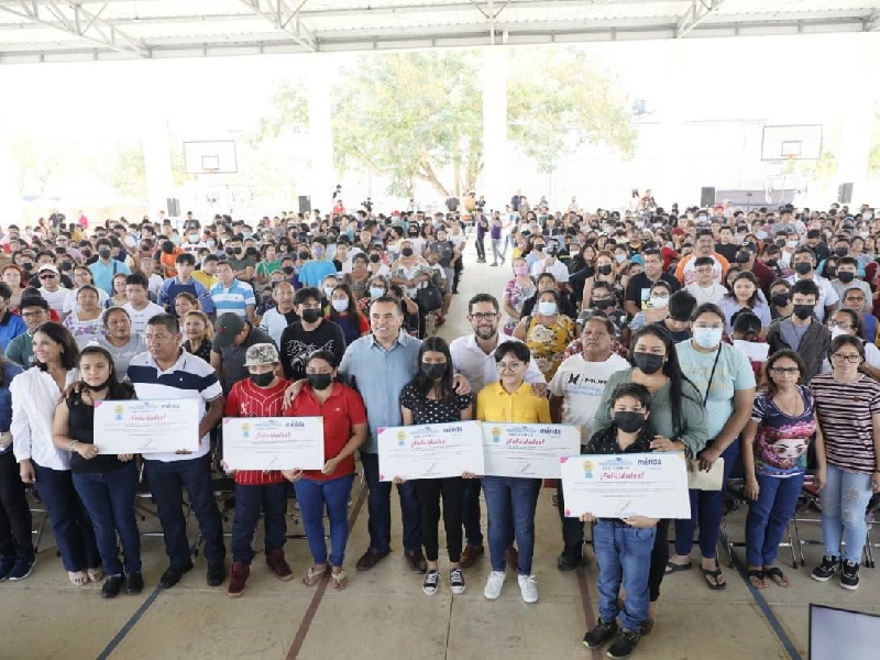 Renán Barrera refrenda su compromiso con la educación y el desarrollo de las y los jóvenes del Municipio