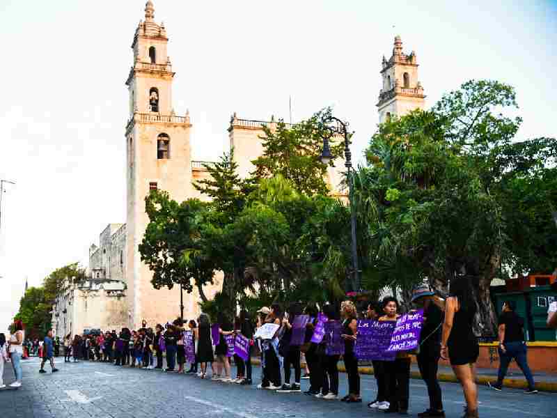 Urgen mayores recursos para atender a las mujeres
