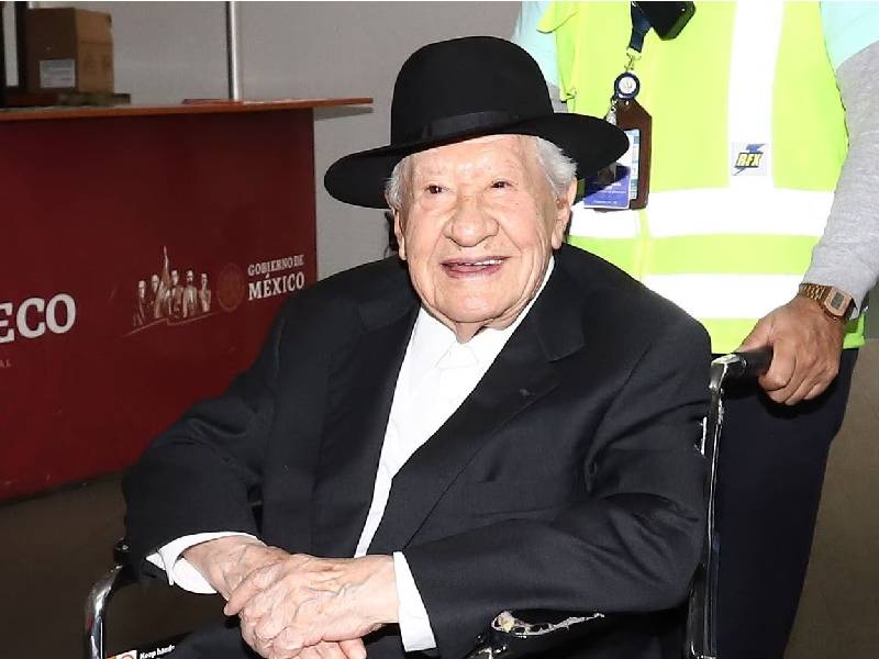 Ignacio López Tarso es hospitalizado por neumonía y oclusión intestinal