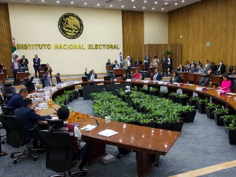 Antes de ser despedidos, altos funcionarios del INE renuncian