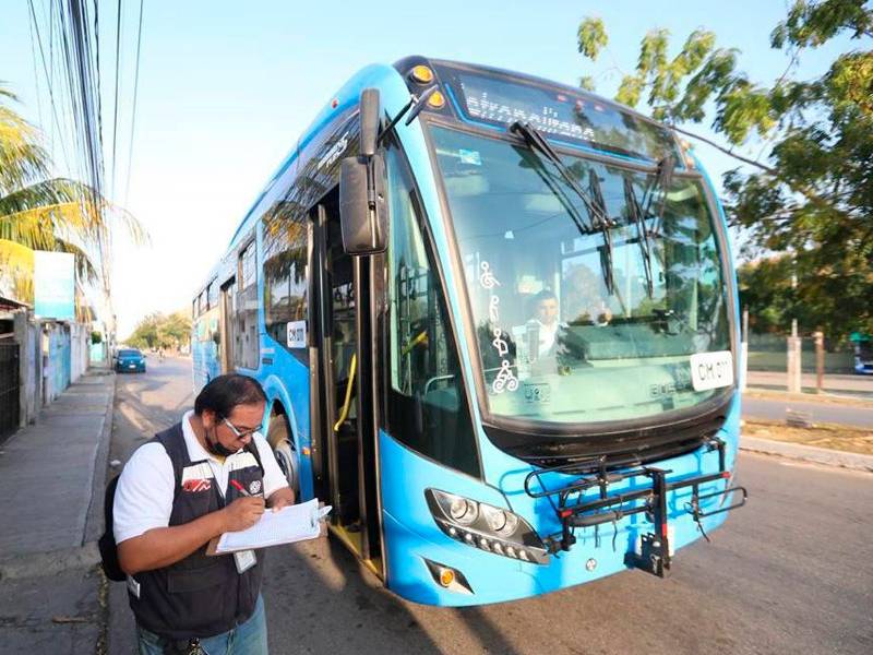 Amplían gratuidad en servicio de transporte meridano