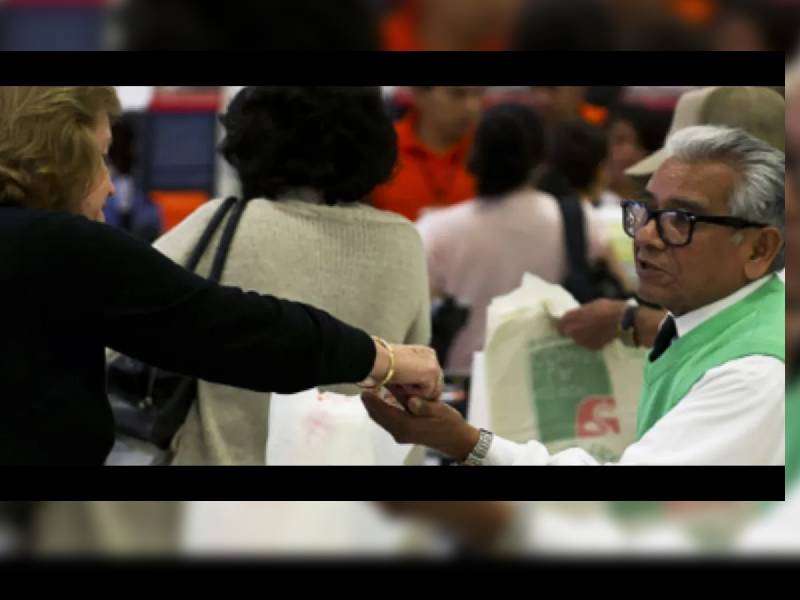 Obligarán a empresas a contratar a adultos mayores