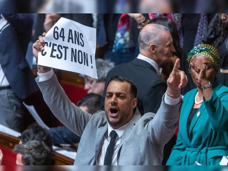 Macron impone su reforma de las pensiones en Francia sin el voto de los diputados