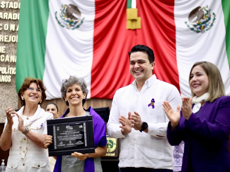 Reconoce el Congreso a Nancy Walker