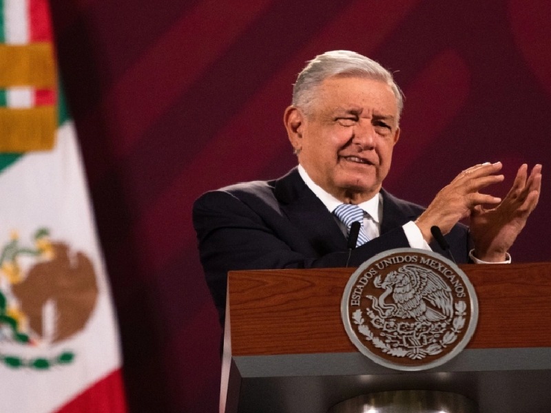 Atribuye AMLO viajes del general Cresencio Sandoval a filtraciones de la DEA
