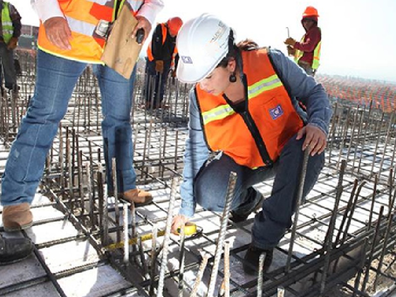 Las mujeres se abren paso en el sector de la construcción