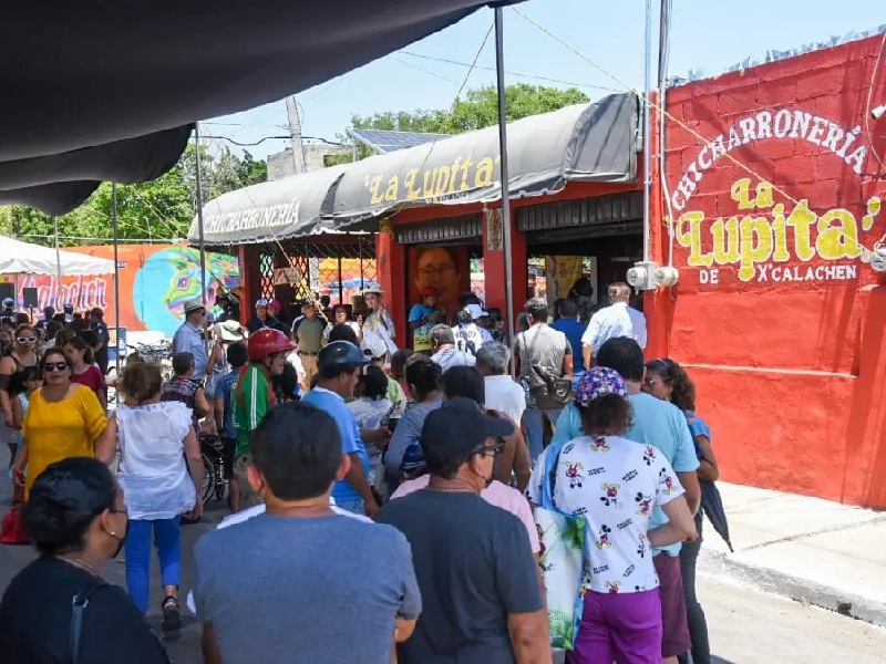 Miles disfrutan del Festival de la Chicharra