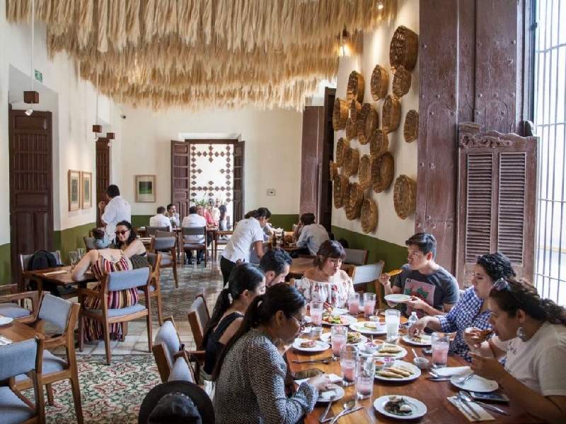 Restaurantes harán su agosto en mayo