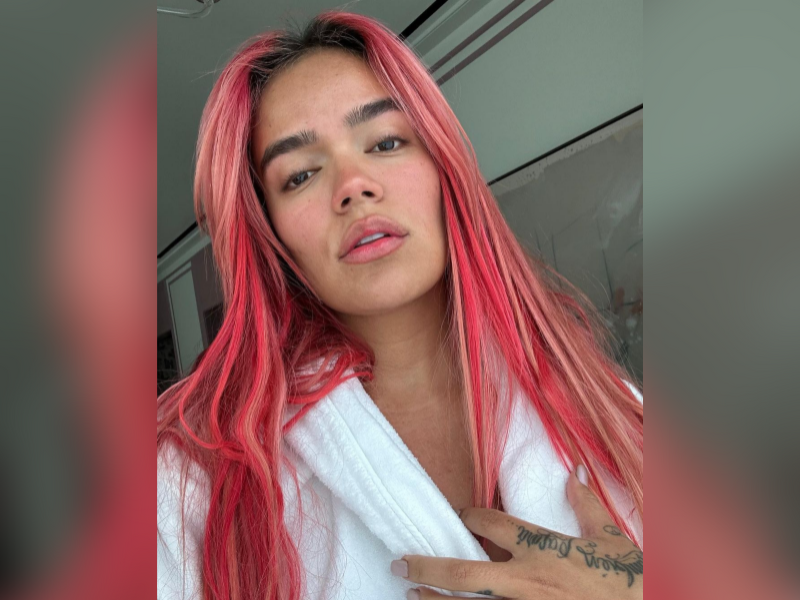 Karol G arremete contra portada de GQ tras hacerle 'demasiados arreglitos'