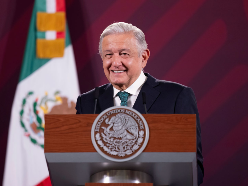 AMLO arremete contra la Suprema Corte tras revés a su decreto