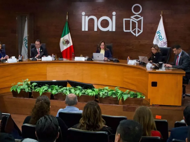 Ordena tribunal nombrar a comisionado del Inai