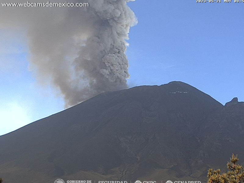 Popocatépetl Aeropuerto de Puebla cierra por caída de ceniza