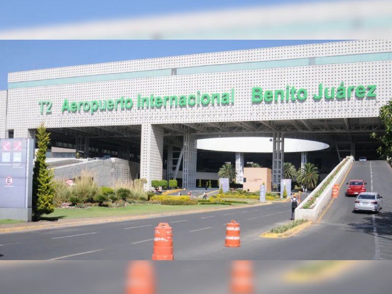 El AICM reanuda operaciones tras el cierre por caída de ceniza volcánica