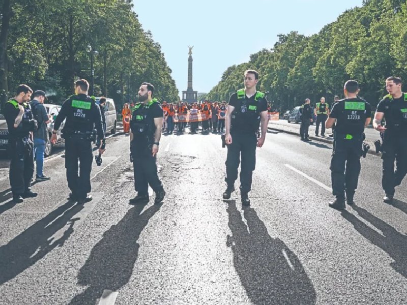 Alemania moviliza a policías contra ecologistas