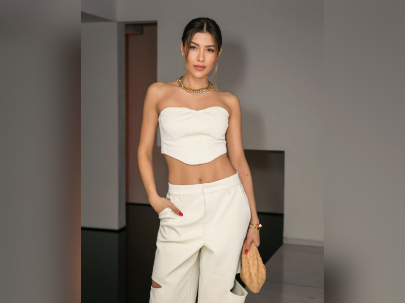 ¡Hay boda! Michelle Salas presume anillo con románticas fotos